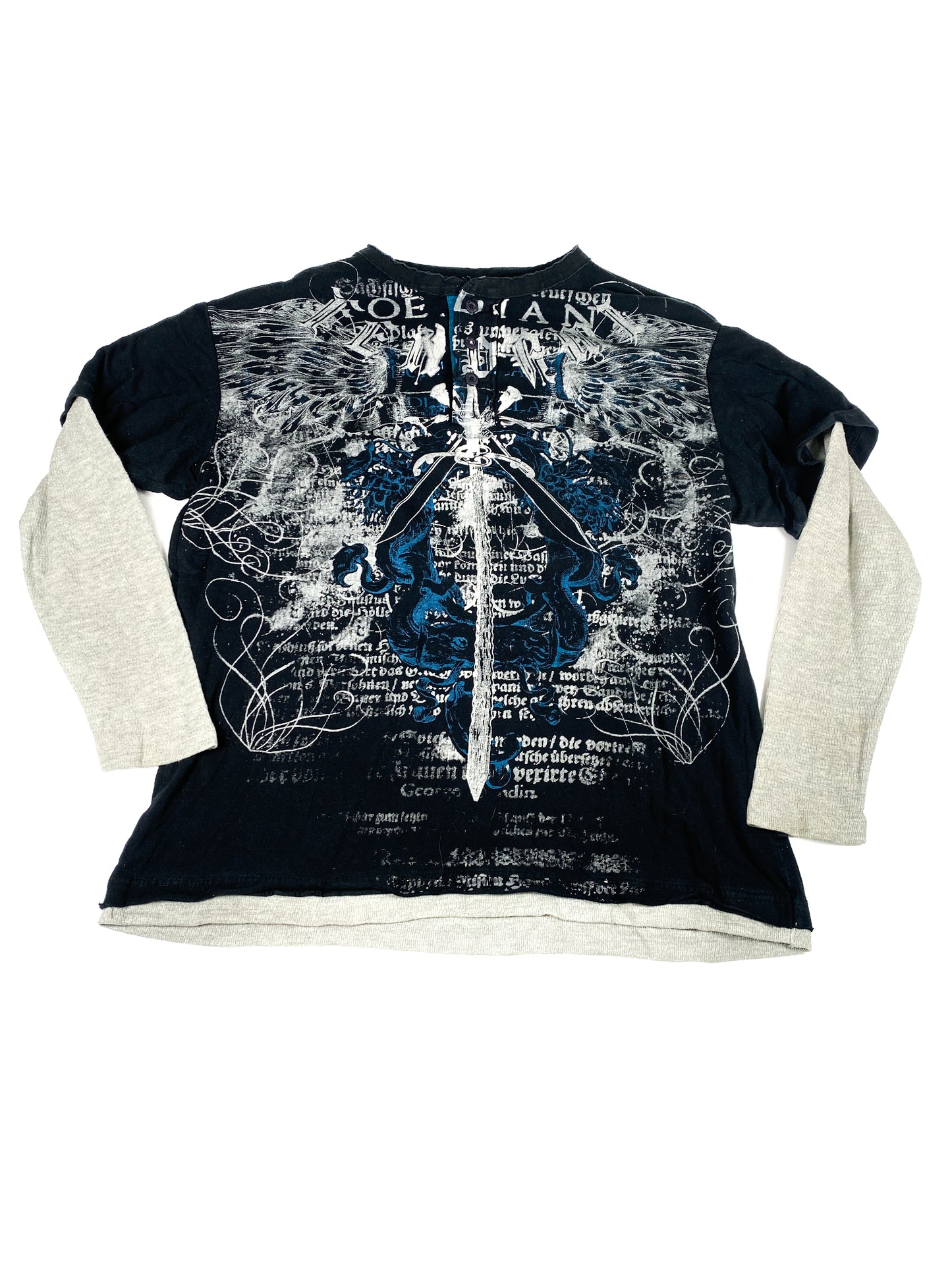2000's Quarter Buttoned Layered Graphic Long-Sleeve