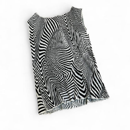 Y2K Tank Top Illusion Pattern