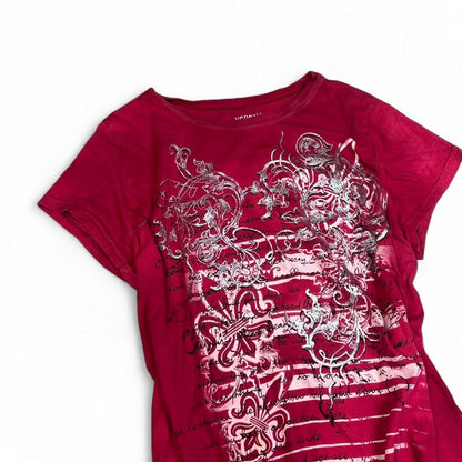 Y2K Script Winged Tee