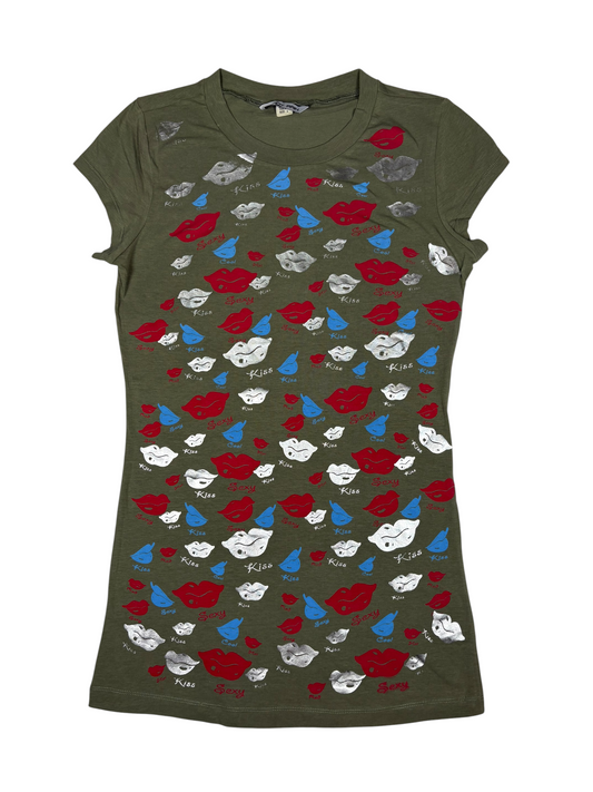 Y2K Kiss Graphic Tee